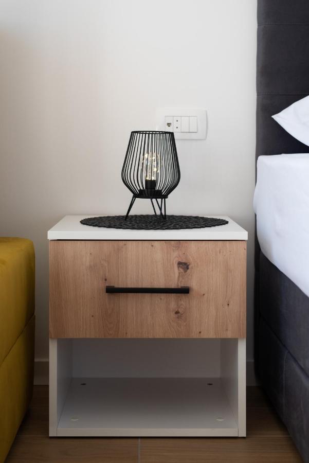 Pansion Comfort Lepar Novalja Exteriér fotografie