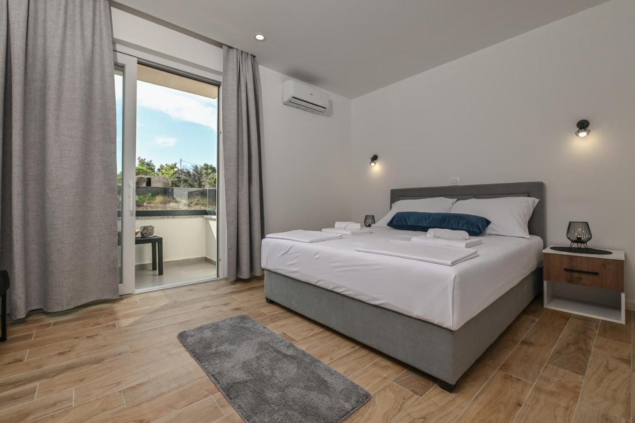 Pansion Comfort Lepar Novalja Exteriér fotografie