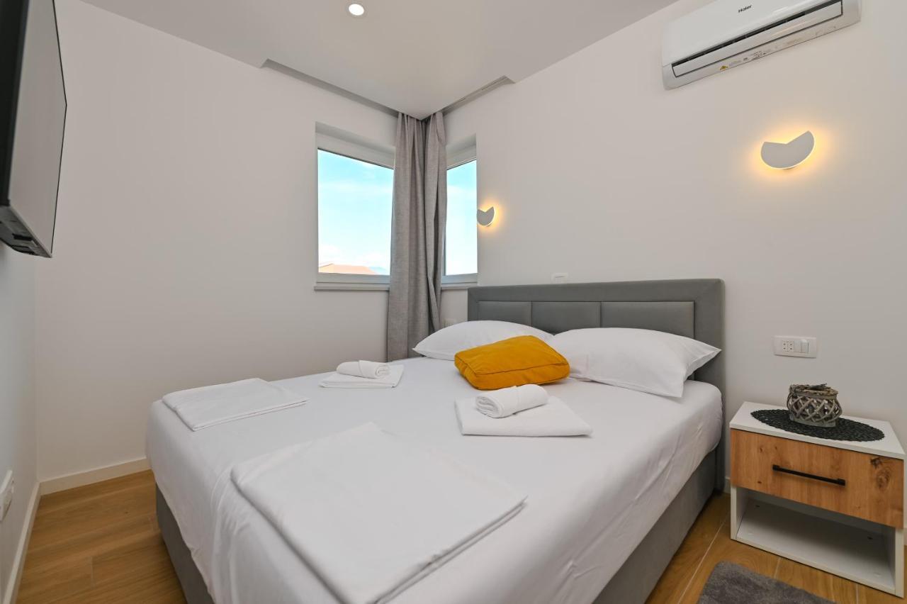 Pansion Comfort Lepar Novalja Exteriér fotografie
